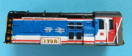 371-023 CL08 NSE livery No 08600 (IVOR)