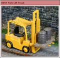 Kwing B57 - Fork lift truck + pallets/drums